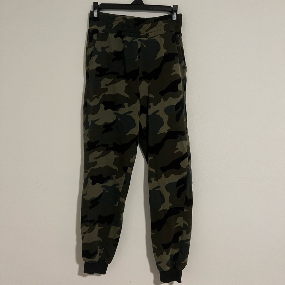 A+O camo sweatpants